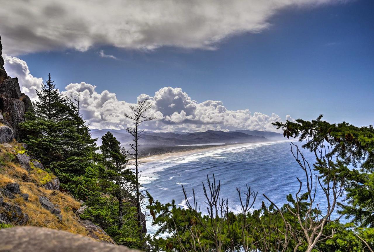 Oceanfront Escape With Pacific Views Surf And Explore Arch Cape Bagian luar foto